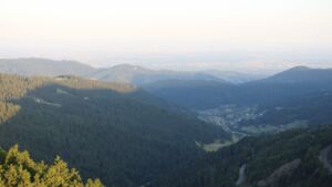 Dieses Bild zeigt eine Webcam-Aufnahme vom Achertal, aufgenommen am Samstag, den 05.07.2025 um 06:20 Uhr. Die Temperatur betrug 19.8°C.