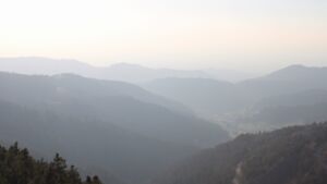 Dieses Bild zeigt eine Webcam-Aufnahme vom Achertal, aufgenommen am Donnerstag, den 19.03.2026 um 17:30 Uhr. Die Temperatur betrug 7.5°C.