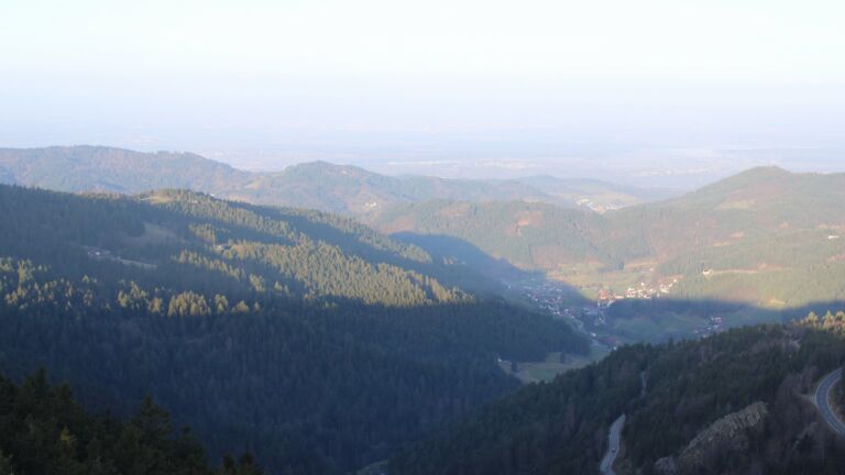 Dieses Bild zeigt eine Webcam-Aufnahme vom Achertal, aufgenommen am Donnerstag, den 05.03.2026 um 08:00 Uhr. Die Temperatur betrug 7.3°C.