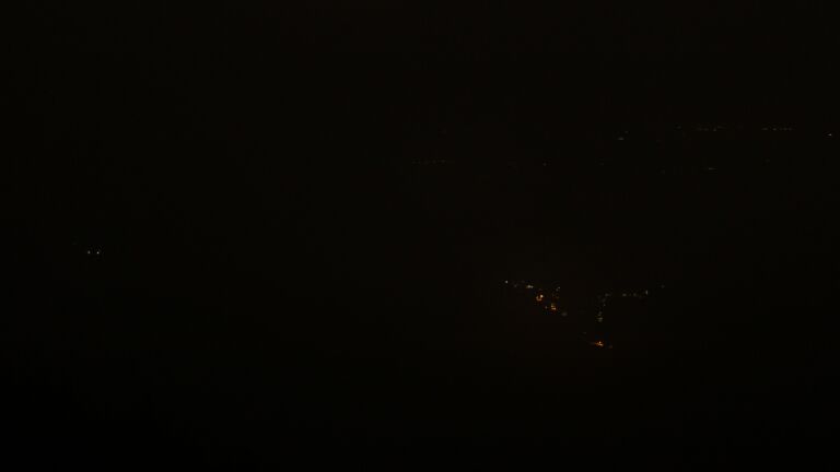 Dieses Bild zeigt eine Webcam-Aufnahme vom Achertal, aufgenommen am Mittwoch, den 06.05.2026 um 01:30 Uhr. Die Temperatur betrug 7.6°C.