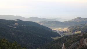 Dieses Bild zeigt eine Webcam-Aufnahme vom Achertal, aufgenommen am Samstag, den 20.12.2025 um 15:30 Uhr. Die Temperatur betrug 9.6°C.