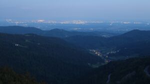 Dieses Bild zeigt eine Webcam-Aufnahme vom Achertal, aufgenommen am Samstag, den 09.05.2026 um 05:10 Uhr. Die Temperatur betrug 9.2°C.