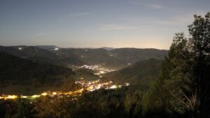 Dieses Bild zeigt eine Webcam-Aufnahme vom Achertal, aufgenommen am Mittwoch, den 28.10.2026 um 20:30 Uhr. Die Temperatur betrug 6.2°C.