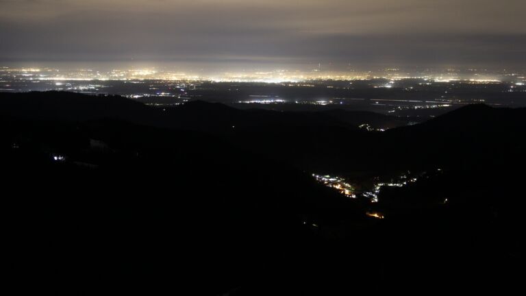 Dieses Bild zeigt eine Webcam-Aufnahme vom Achertal, aufgenommen am Samstag, den 17.01.2026 um 05:30 Uhr. Die Temperatur betrug 7.3°C.