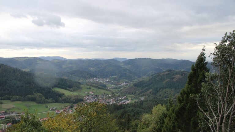Dieses Bild zeigt eine Webcam-Aufnahme vom Achertal, aufgenommen am Freitag, den 23.10.2026 um 17:30 Uhr. Die Temperatur betrug 9.6°C.