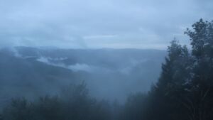 Dieses Bild zeigt eine Webcam-Aufnahme vom Achertal, aufgenommen am Mittwoch, den 09.09.2026 um 07:10 Uhr. Die Temperatur betrug 10.9°C.