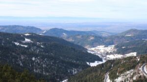 Dieses Bild zeigt eine Webcam-Aufnahme vom Achertal, aufgenommen am Dienstag, den 13.01.2026 um 12:10 Uhr. Die Temperatur betrug 6.3°C.