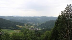 Dieses Bild zeigt eine Webcam-Aufnahme vom Achertal, aufgenommen am Dienstag, den 16.06.2026 um 18:00 Uhr. Die Temperatur betrug 22.2°C.