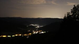 Dieses Bild zeigt eine Webcam-Aufnahme vom Achertal, aufgenommen am Dienstag, den 14.07.2026 um 03:40 Uhr. Die Temperatur betrug 25.6°C.