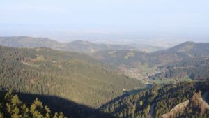 Dieses Bild zeigt eine Webcam-Aufnahme vom Achertal, aufgenommen am Freitag, den 17.04.2026 um 08:00 Uhr. Die Temperatur betrug 11.9°C.