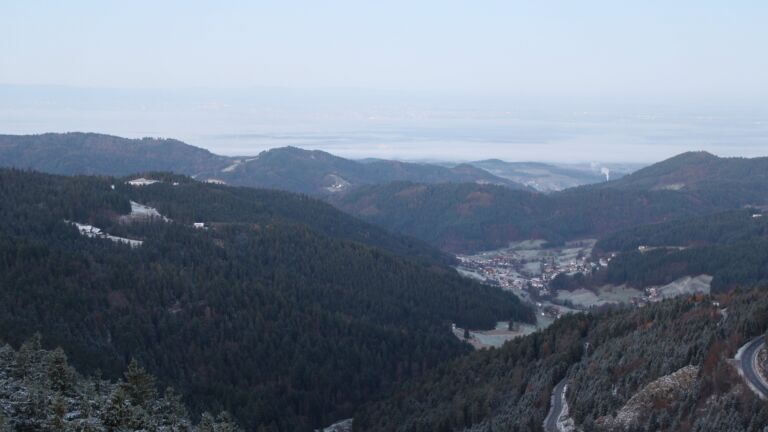 Dieses Bild zeigt eine Webcam-Aufnahme vom Achertal, aufgenommen am Dienstag, den 18.11.2025 um 07:20 Uhr. Die Temperatur betrug -2.9°C.