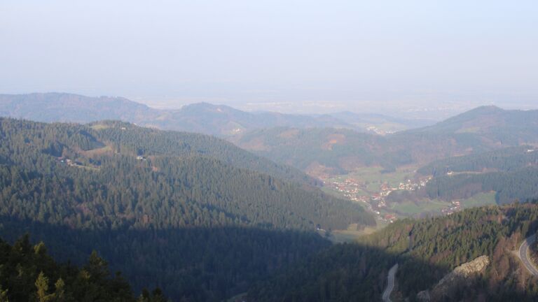 Dieses Bild zeigt eine Webcam-Aufnahme vom Achertal, aufgenommen am Dienstag, den 24.03.2026 um 07:40 Uhr. Die Temperatur betrug 6.4°C.