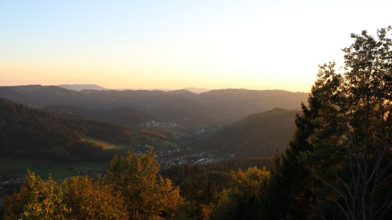 Dieses Bild zeigt eine Webcam-Aufnahme vom Achertal, aufgenommen am Dienstag, den 06.10.2026 um 18:40 Uhr. Die Temperatur betrug 19.9°C.