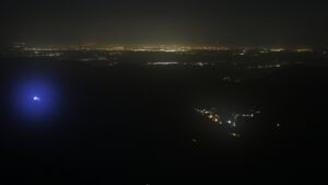 Dieses Bild zeigt eine Webcam-Aufnahme vom Achertal, aufgenommen am Donnerstag, den 18.12.2025 um 01:00 Uhr. Die Temperatur betrug 4.6°C.