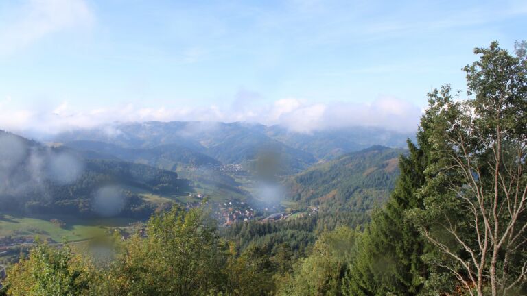 Dieses Bild zeigt eine Webcam-Aufnahme vom Achertal, aufgenommen am Freitag, den 02.10.2026 um 10:30 Uhr. Die Temperatur betrug 17.2°C.