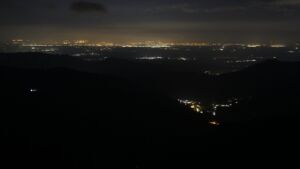 Dieses Bild zeigt eine Webcam-Aufnahme vom Achertal, aufgenommen am Mittwoch, den 15.04.2026 um 01:30 Uhr. Die Temperatur betrug 2.8°C.