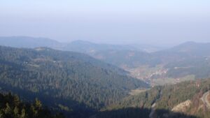 Dieses Bild zeigt eine Webcam-Aufnahme vom Achertal, aufgenommen am Sonntag, den 08.03.2026 um 08:40 Uhr. Die Temperatur betrug 10.7°C.