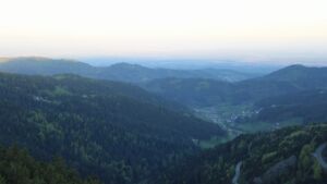 Dieses Bild zeigt eine Webcam-Aufnahme vom Achertal, aufgenommen am Samstag, den 25.04.2026 um 06:40 Uhr. Die Temperatur betrug 11.2°C.