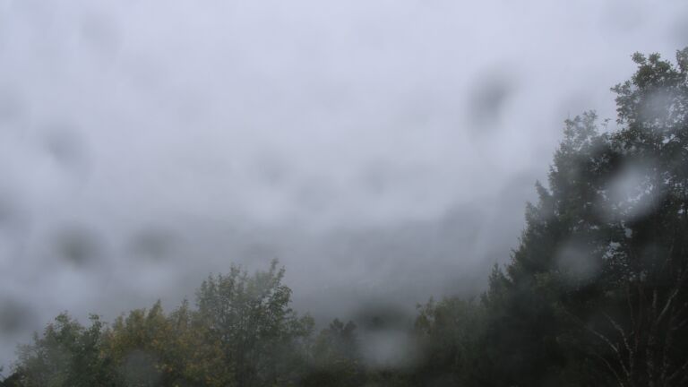 Dieses Bild zeigt eine Webcam-Aufnahme vom Achertal, aufgenommen am Samstag, den 17.10.2026 um 13:00 Uhr. Die Temperatur betrug 8.8°C.