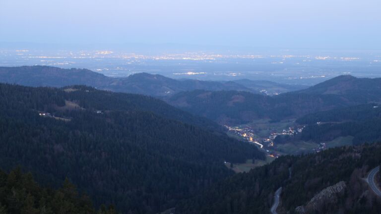 Dieses Bild zeigt eine Webcam-Aufnahme vom Achertal, aufgenommen am Freitag, den 27.02.2026 um 06:40 Uhr. Die Temperatur betrug 11.1°C.