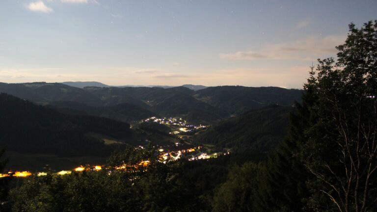 Dieses Bild zeigt eine Webcam-Aufnahme vom Achertal, aufgenommen am Freitag, den 03.07.2026 um 03:40 Uhr. Die Temperatur betrug 15.3°C.