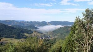 Dieses Bild zeigt eine Webcam-Aufnahme vom Achertal, aufgenommen am Mittwoch, den 26.08.2026 um 09:40 Uhr. Die Temperatur betrug 23.3°C.