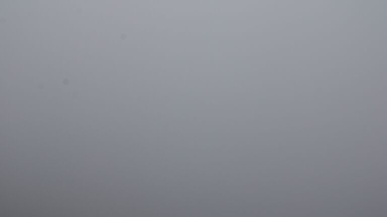 Dieses Bild zeigt eine Webcam-Aufnahme vom Achertal, aufgenommen am Donnerstag, den 21.08.2025 um 12:10 Uhr. Die Temperatur betrug 13.9°C.