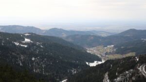 Dieses Bild zeigt eine Webcam-Aufnahme vom Achertal, aufgenommen am Mittwoch, den 14.01.2026 um 13:10 Uhr. Die Temperatur betrug 5.5°C.