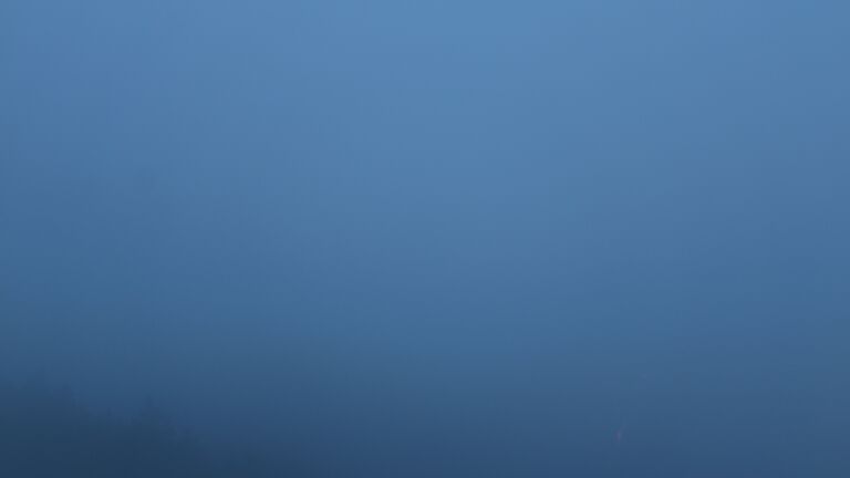 Dieses Bild zeigt eine Webcam-Aufnahme vom Achertal, aufgenommen am Donnerstag, den 04.12.2025 um 07:30 Uhr. Die Temperatur betrug 1.4°C.