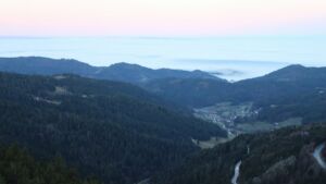 Dieses Bild zeigt eine Webcam-Aufnahme vom Achertal, aufgenommen am Mittwoch, den 25.02.2026 um 07:20 Uhr. Die Temperatur betrug 7.8°C.