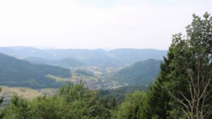Dieses Bild zeigt eine Webcam-Aufnahme vom Achertal, aufgenommen am Freitag, den 31.07.2026 um 13:20 Uhr. Die Temperatur betrug 30.1°C.