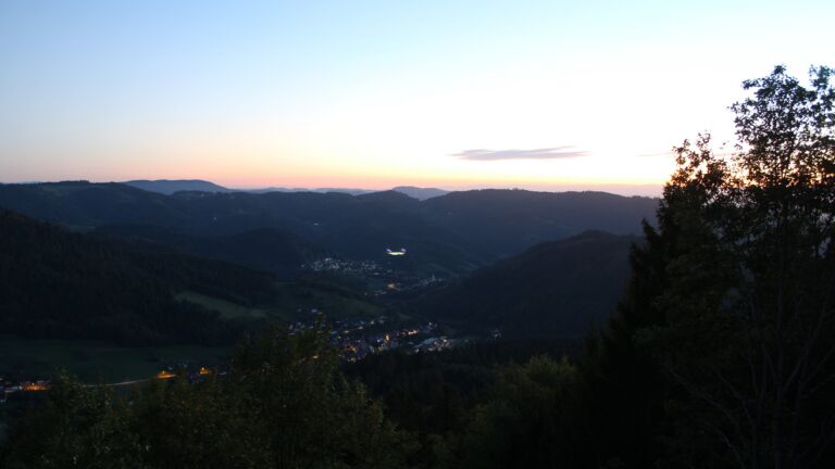 Dieses Bild zeigt eine Webcam-Aufnahme vom Achertal, aufgenommen am Freitag, den 25.09.2026 um 19:50 Uhr. Die Temperatur betrug 17.8°C.