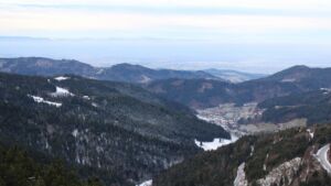 Dieses Bild zeigt eine Webcam-Aufnahme vom Achertal, aufgenommen am Sonntag, den 23.11.2025 um 09:00 Uhr. Die Temperatur betrug -1.4°C.