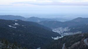 Dieses Bild zeigt eine Webcam-Aufnahme vom Achertal, aufgenommen am Mittwoch, den 19.11.2025 um 07:50 Uhr. Die Temperatur betrug -3.4°C.