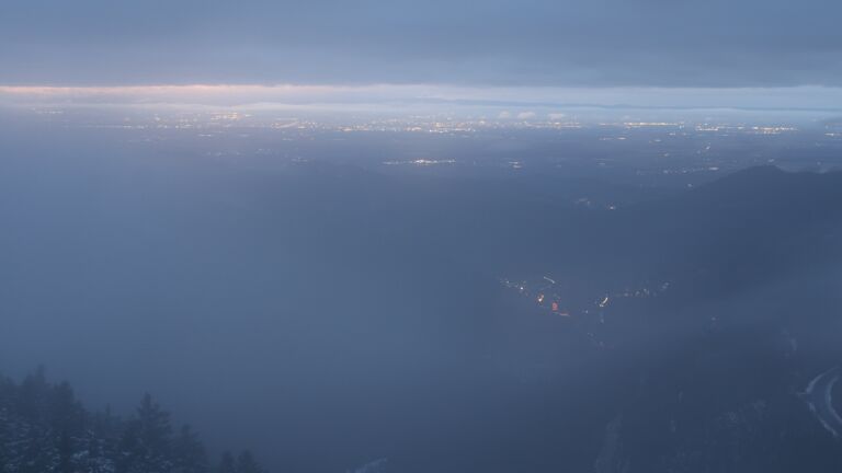 Dieses Bild zeigt eine Webcam-Aufnahme vom Achertal, aufgenommen am Montag, den 24.11.2025 um 17:10 Uhr. Die Temperatur betrug 0.2°C.