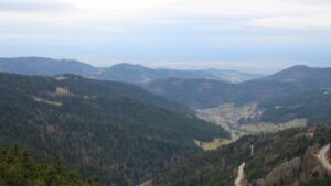 Dieses Bild zeigt eine Webcam-Aufnahme vom Achertal, aufgenommen am Mittwoch, den 10.12.2025 um 10:40 Uhr. Die Temperatur betrug 6.5°C.