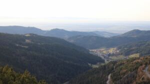 Dieses Bild zeigt eine Webcam-Aufnahme vom Achertal, aufgenommen am Dienstag, den 09.12.2025 um 15:40 Uhr. Die Temperatur betrug 10.6°C.