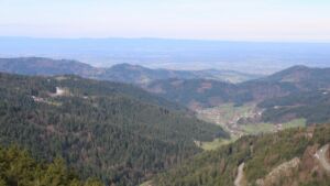 Dieses Bild zeigt eine Webcam-Aufnahme vom Achertal, aufgenommen am Sonntag, den 05.04.2026 um 09:30 Uhr. Die Temperatur betrug 10.7°C.