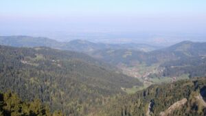 Dieses Bild zeigt eine Webcam-Aufnahme vom Achertal, aufgenommen am Mittwoch, den 22.04.2026 um 08:30 Uhr. Die Temperatur betrug 2.3°C.