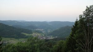 Dieses Bild zeigt eine Webcam-Aufnahme vom Achertal, aufgenommen am Montag, den 25.05.2026 um 05:40 Uhr. Die Temperatur betrug 19.8°C.