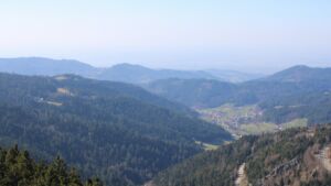 Dieses Bild zeigt eine Webcam-Aufnahme vom Achertal, aufgenommen am Mittwoch, den 04.03.2026 um 13:50 Uhr. Die Temperatur betrug 8.8°C.