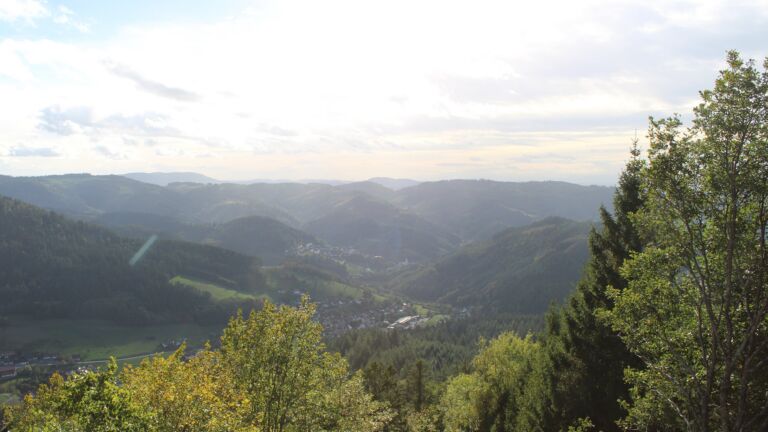 Dieses Bild zeigt eine Webcam-Aufnahme vom Achertal, aufgenommen am Donnerstag, den 22.10.2026 um 15:50 Uhr. Die Temperatur betrug 10.4°C.