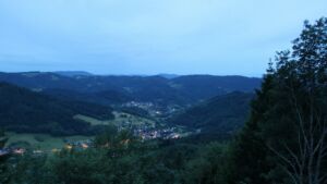 Dieses Bild zeigt eine Webcam-Aufnahme vom Achertal, aufgenommen am Mittwoch, den 10.06.2026 um 04:50 Uhr. Die Temperatur betrug 9.7°C.