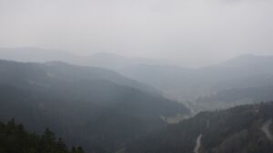 Dieses Bild zeigt eine Webcam-Aufnahme vom Achertal, aufgenommen am Mittwoch, den 25.03.2026 um 10:20 Uhr. Die Temperatur betrug 2.2°C.