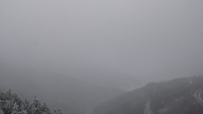 Dieses Bild zeigt eine Webcam-Aufnahme vom Achertal, aufgenommen am Mittwoch, den 24.12.2025 um 14:40 Uhr. Die Temperatur betrug -5.8°C.