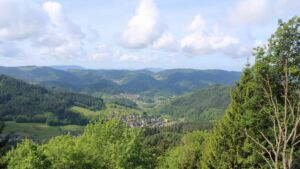 Dieses Bild zeigt eine Webcam-Aufnahme vom Achertal, aufgenommen am Donnerstag, den 21.05.2026 um 10:20 Uhr. Die Temperatur betrug 18.1°C.