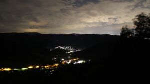 Dieses Bild zeigt eine Webcam-Aufnahme vom Achertal, aufgenommen am Mittwoch, den 16.09.2026 um 02:30 Uhr. Die Temperatur betrug 21.2°C.