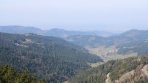 Dieses Bild zeigt eine Webcam-Aufnahme vom Achertal, aufgenommen am Dienstag, den 24.03.2026 um 10:30 Uhr. Die Temperatur betrug 8.8°C.