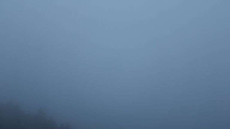 Dieses Bild zeigt eine Webcam-Aufnahme vom Achertal, aufgenommen am Freitag, den 28.11.2025 um 16:30 Uhr. Die Temperatur betrug 3.2°C.