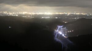 Dieses Bild zeigt eine Webcam-Aufnahme vom Achertal, aufgenommen am Dienstag, den 10.03.2026 um 20:30 Uhr. Die Temperatur betrug 3.8°C.